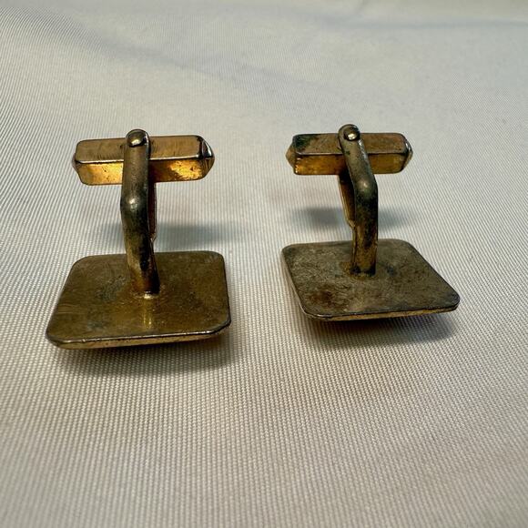 Vintage Swank Gold Tone Pyramid Cufflinks Retro Mid Century Men’s Jewelry - Picture 2 of 3